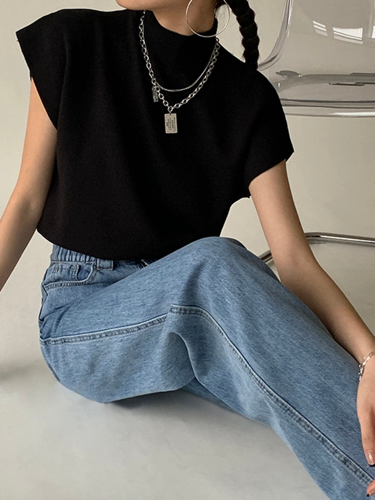 Orion Sleeveless Vest